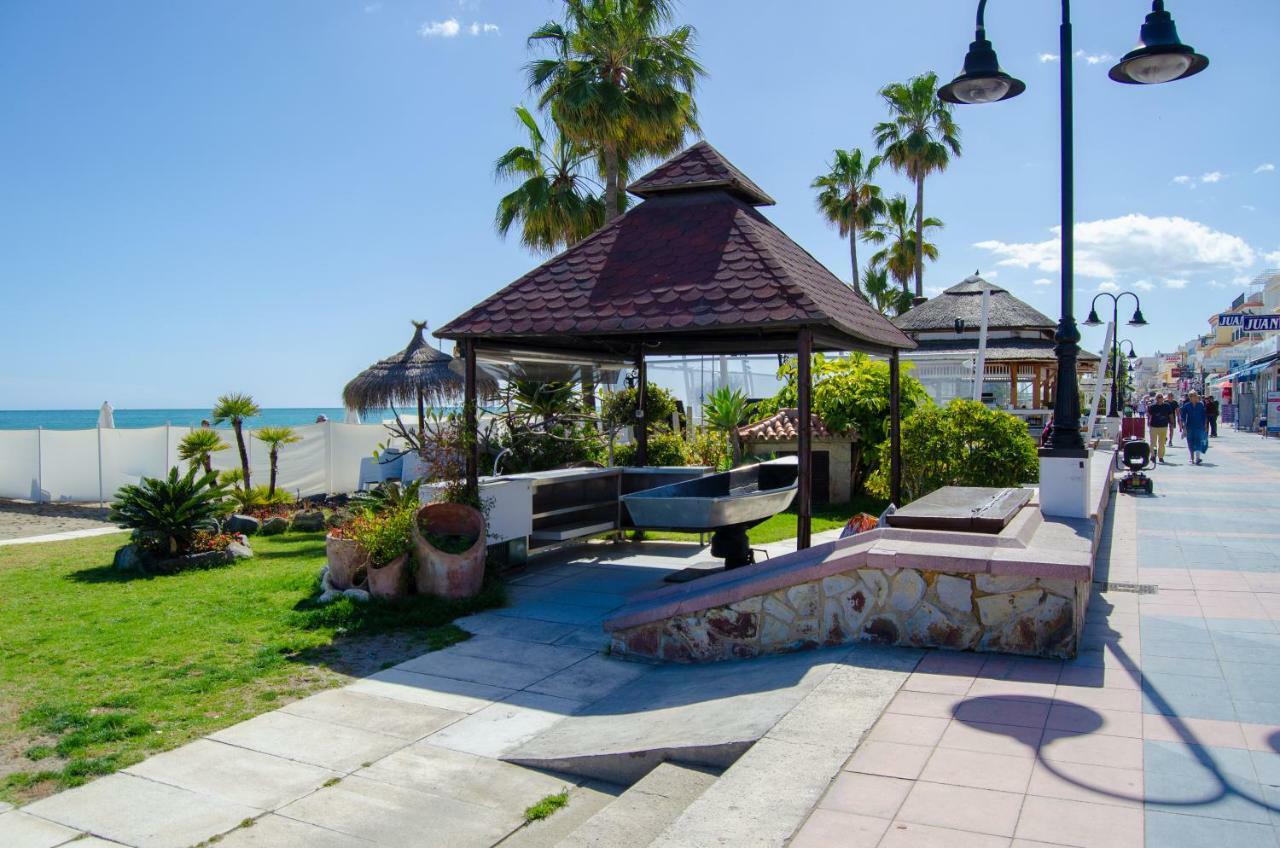 Apartamento Vacacional A 1 Minuto De La Playa - Carihuela Torremolinos Dış mekan fotoğraf