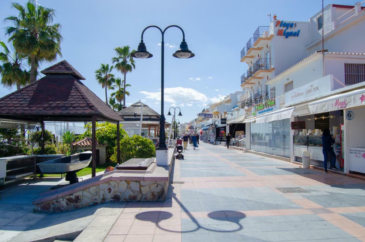 Apartamento Vacacional A 1 Minuto De La Playa - Carihuela Torremolinos Dış mekan fotoğraf